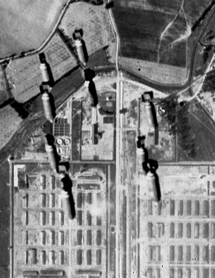 Auschwitz during bombing of  Monowitz