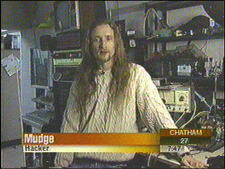 Mudge on NECN, L0phTV04.gif