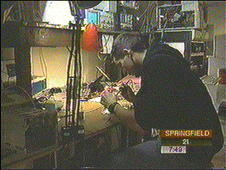 Kingpin soldering on NECN, L0phTV07.gif