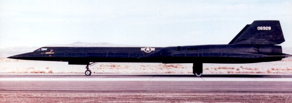 928 on the ramp at Groom