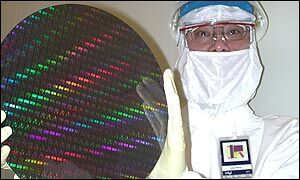 Intel employee shows off new chip